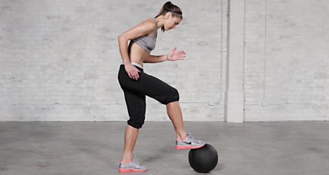 toe-taps-with-medicine-ball