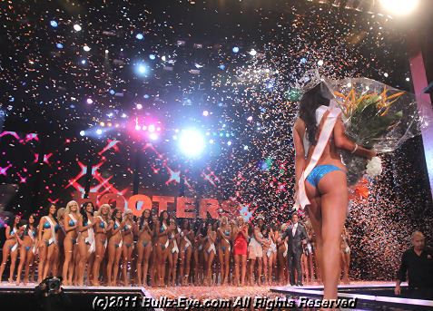 2011-hooters-swimsuit-pageant-59