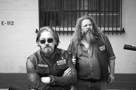 SONS OF ANARCHY: Tommy Flanagan and Mark Boone Junior. CR: James Minchin III / FX
