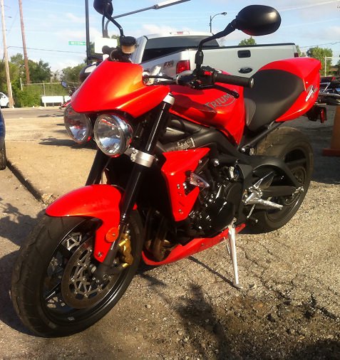 triumph-street-triple-1 triumph-street-triple-1