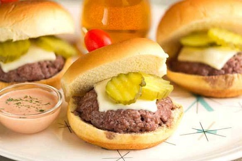 cheeseburger-sliders-with-boston-lager-ketchup--en--5f9acc6c-8790-4d04-b6a1-08015d52278f